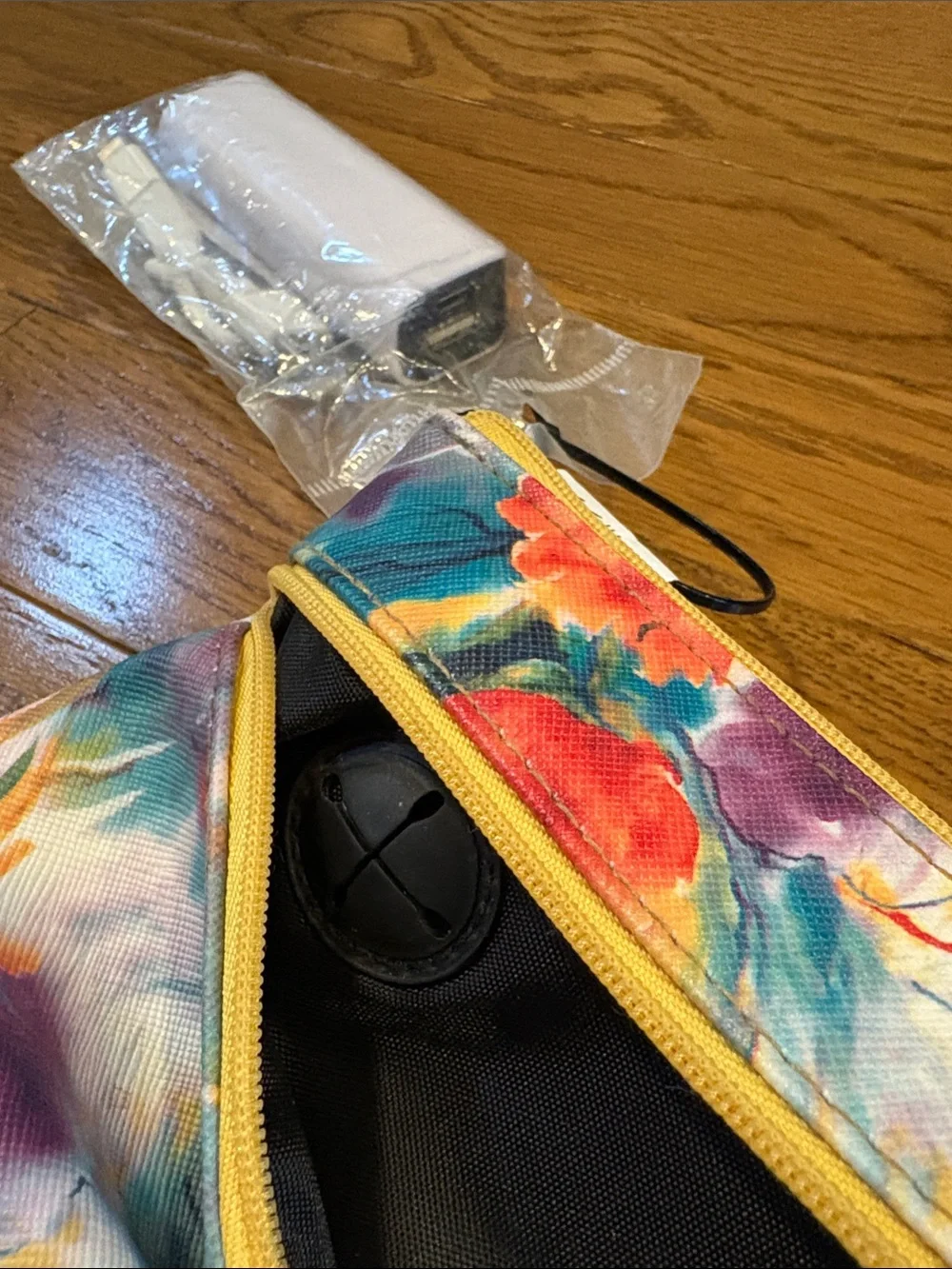 Floral Clutch Wristlet w/ Portable Charger NWOT Never Used In Packaging One Size